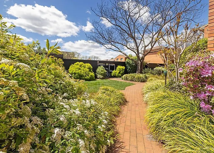 Oxley Court Serviced Apartments Canberra